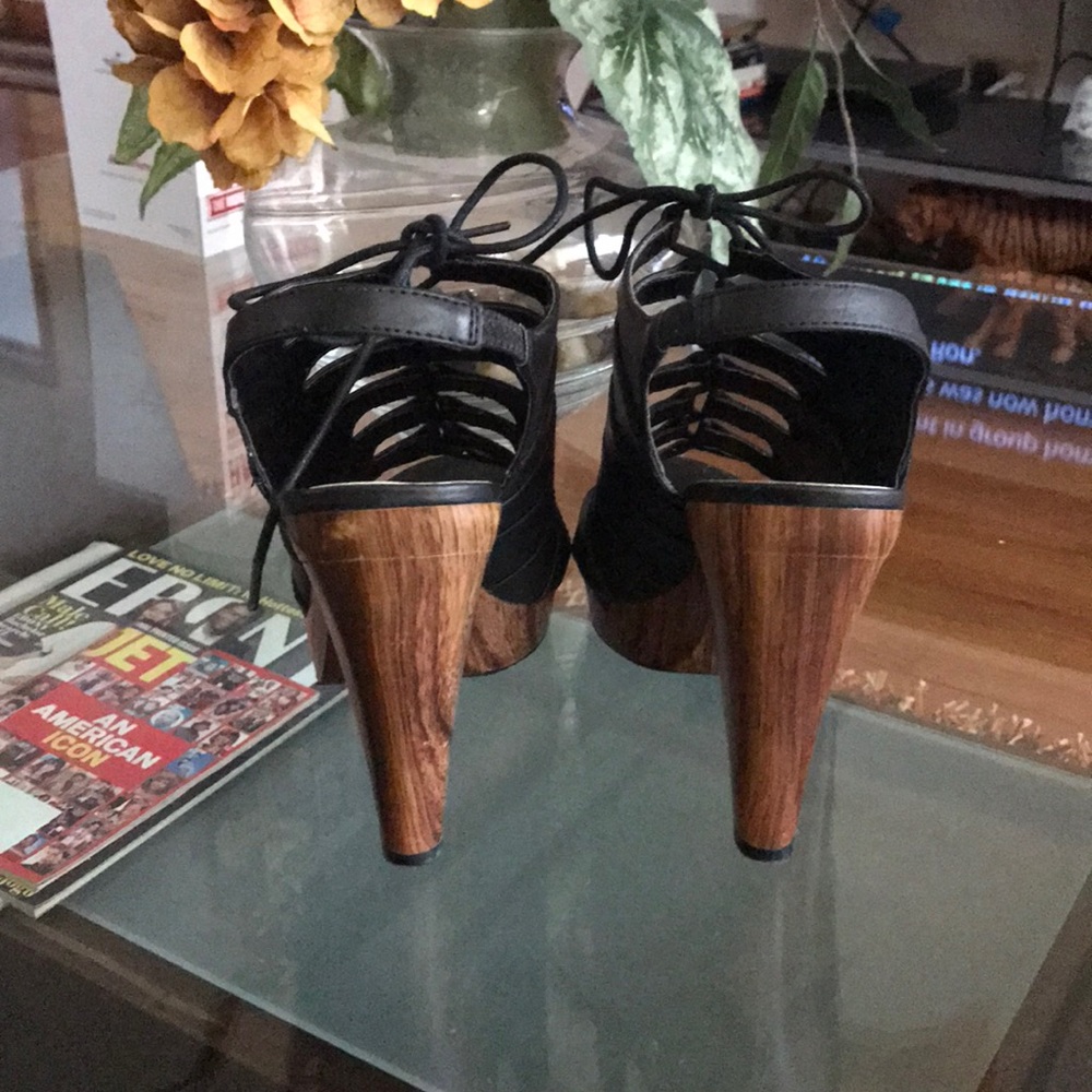 Black Platforms - image 6